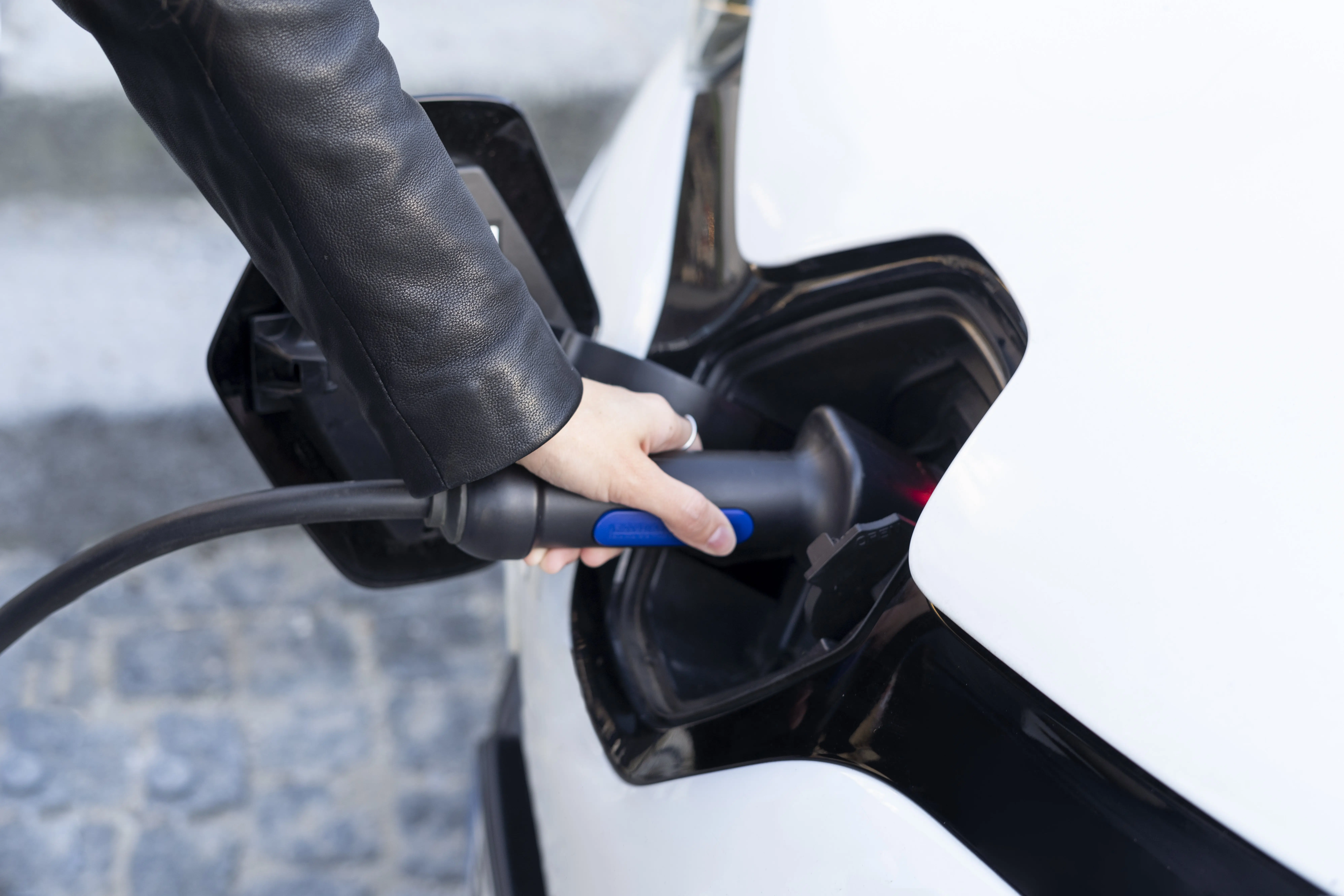 Günstige Elektroautos im Abo Günstige Auto Abos unter 200 Euro & 300 Euro