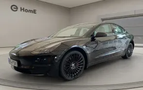 Tesla Model 3 Auto Abo