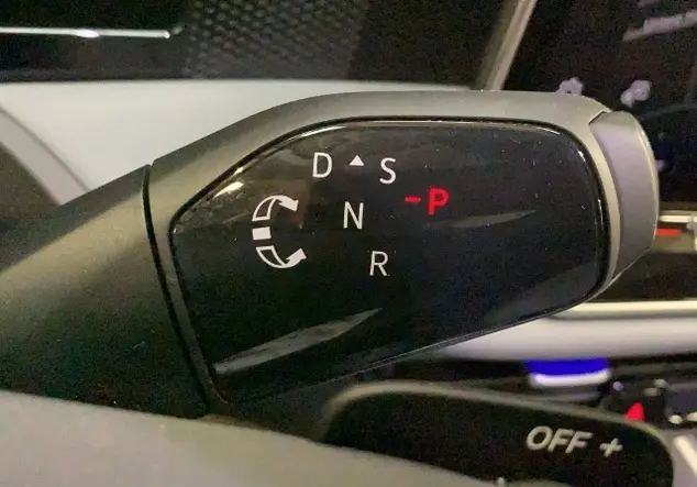Angebotsdetails Volkswagen Passat Schwarz (Grenadillschwarz Metallic)