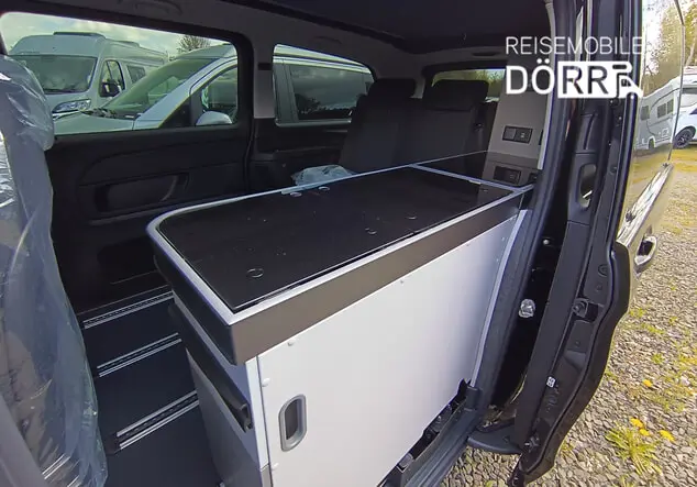 Angebotsdetails Mercedes-Benz Campstar Obsidianschwarz metallic