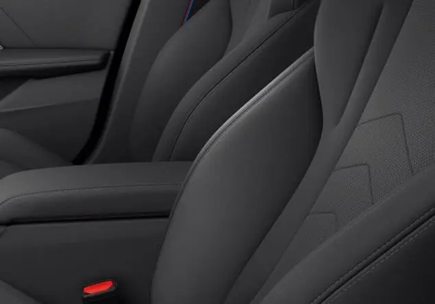 Angebotsdetails BMW 1er 120i M Sport Black Sapphire metallic