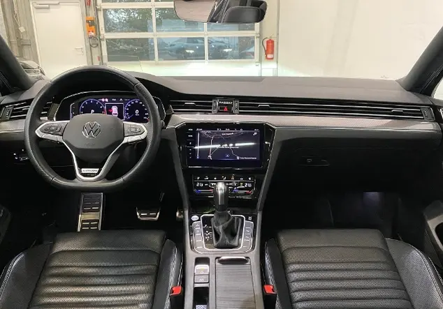 Angebotsdetails VW Passat Variant 2.0 TSI 4Motion Alltrack Black