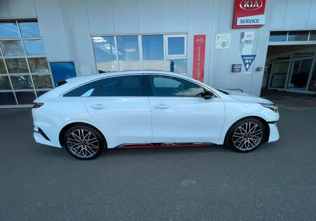 Angebotsdetails Kia ProCeed Weiï¿½ ((HW2) DELUXE WHITE M)