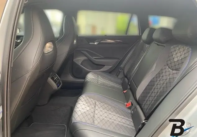 Angebotsdetails Volkswagen Passat Silber