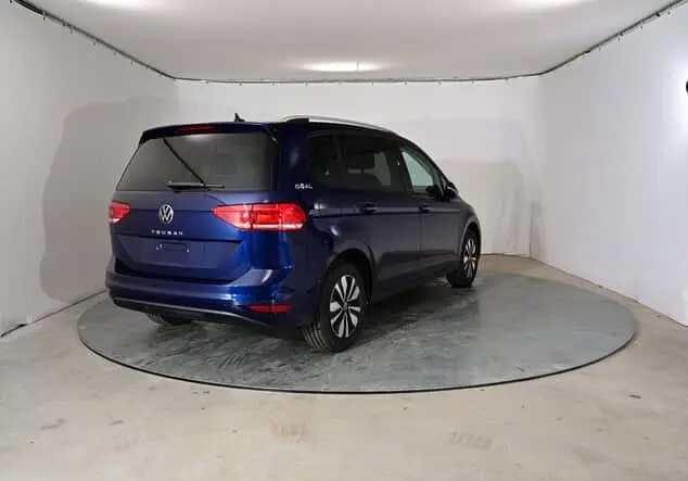 Angebotsdetails Volkswagen Touran Volkswagen Touran GOAL 1.5 TSI 110 kW (150 PS) 7-Gang-DSG Atlantik Blue Metallic