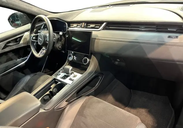 Angebotsdetails Jaguar F-Pace Eiger grey