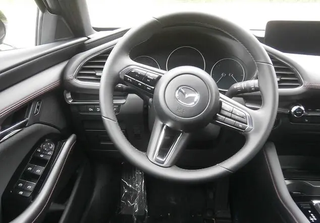 Angebotsdetails Mazda 3 Machine Gray