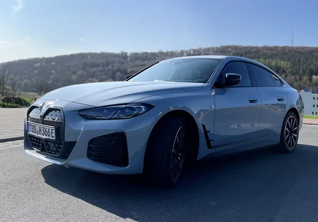 Angebotsdetails BMW i4 M Brooklyn Grau metallic