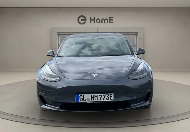 Angebotsdetails Tesla Model 3 grau