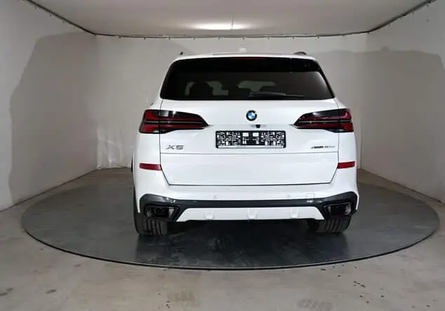 Angebotsdetails BMW X5 BMW X5 40d 259 kW (352 PS) 8-Gang Steptronic xDrive Mineralweiß metallic
