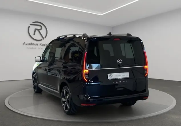 Angebotsdetails Volkswagen Caddy Maxi 1.5 TSI Style / Schwarz (Deep Black Perleffekt)