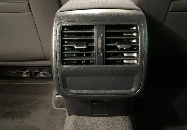 Angebotsdetails Volkswagen Passat Grau (Mangangrau)