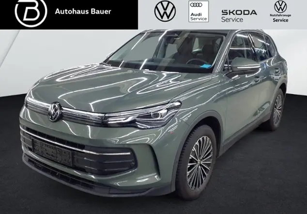 Angebotsdetails Volkswagen Tiguan Grün (Cipressino-Grün Metallic)