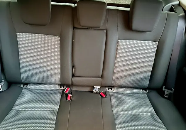Angebotsdetails Suzuki S-Cross Titan Dark Gray Pearl Metallic