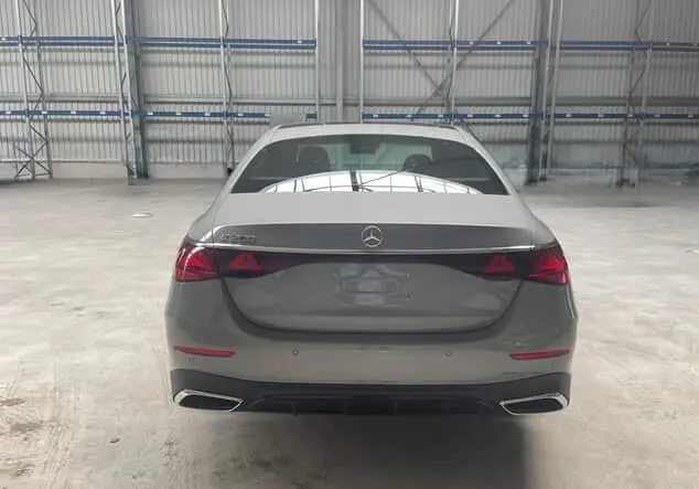 Angebotsdetails Mercedes-Benz E E200 Line Advanced Plus*Night*Pano*Superscreen*360grad*Distronic*Softclose* Alpin Grau