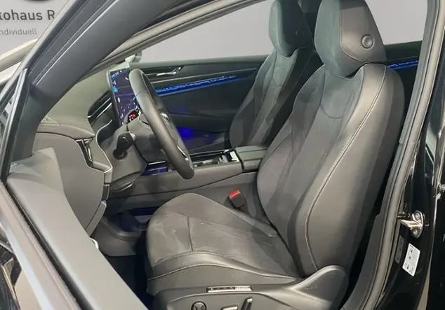 Angebotsdetails Volkswagen ID.7 Pro S 210 kW (286 PS) 86 kWh KLIMA NAVI Schwarz (Grenadillschwarz Metallic)