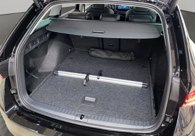 Angebotsdetails Skoda Octavia Schwarz (Schwarz-Magic Perleffekt)