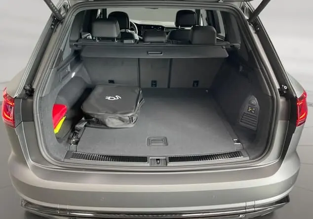 Angebotsdetails Volkswagen Touareg eHybrid 3.0 TSI 4motion ++sofort verfügbar++ Siliziumgrau matt