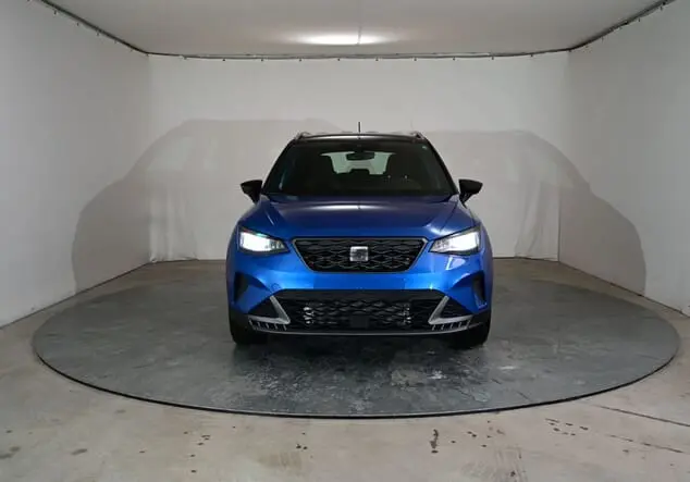 Angebotsdetails Seat Arona Seat Arona FR 1.5 TSI 110 kW (150 PS) 7-Gang-DSG Saphire Blau Metallic / Dach Schwarz