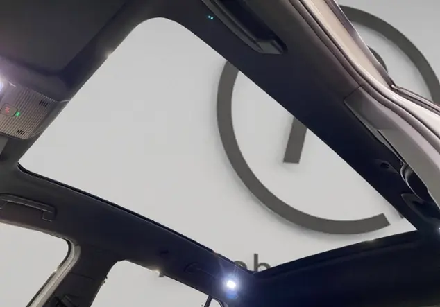 Angebotsdetails Volkswagen ID.4 GTX 4Motion 82 kWh / Weià (Gletscherweià Metallic)