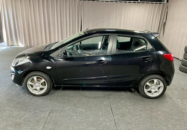 Angebotsdetails Mazda 2 schwarz