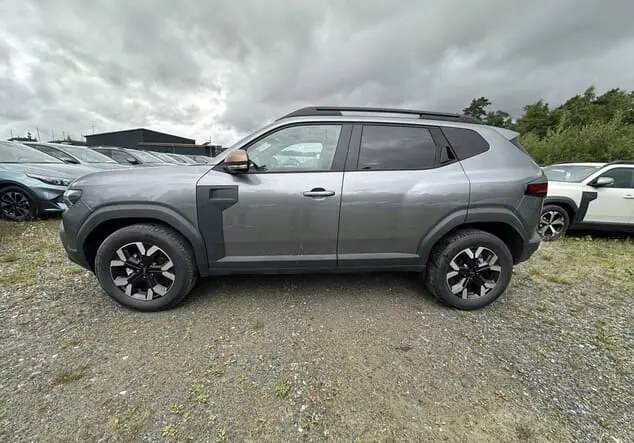 Angebotsdetails Dacia Duster Duster Extreme mild hybrid 96kW (130 PS) 6-Gang Dolomit-Grau Metallic