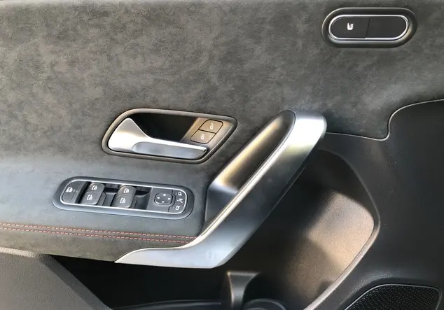 Angebotsdetails Mercedes-Benz A-Klasse Metalliclack mountaingrau