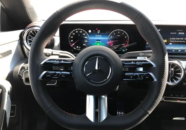 Angebotsdetails Mercedes-Benz CLA Polarweiß