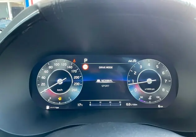 Angebotsdetails Kia ProCeed Wei� ((HW2) DELUXE WHITE M)