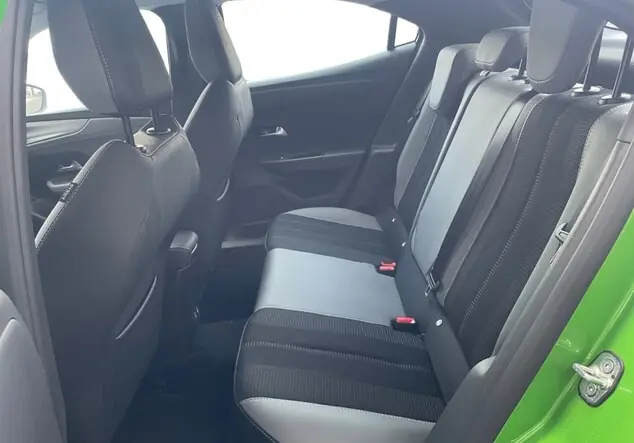 Angebotsdetails Opel Mokka-e Ikone Grün