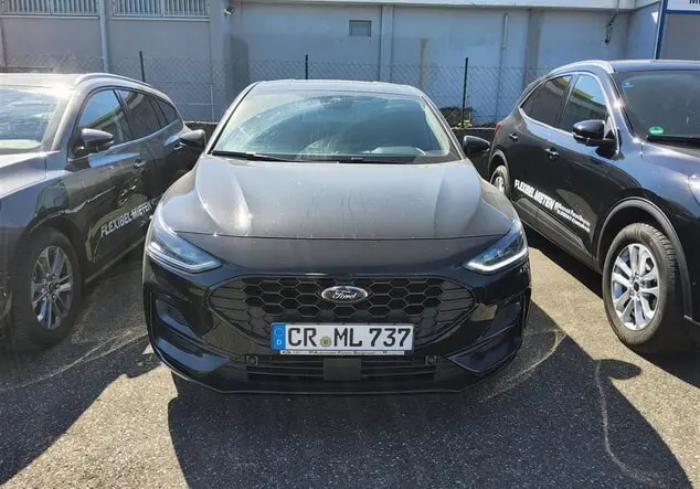 Angebotsdetails Ford Focus ST-Line Grau