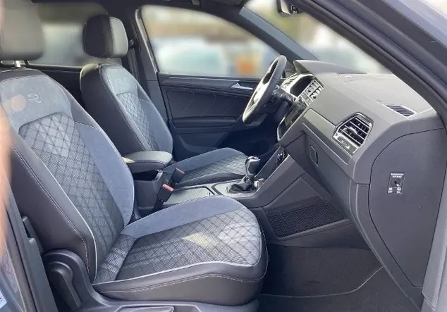 Angebotsdetails Volkswagen Tiguan Grau (Delfingrau Metallic)