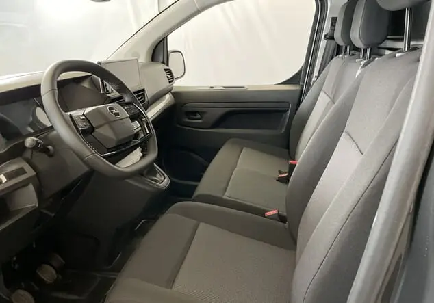 Angebotsdetails Opel Vivaro Opel Vivaro Kastenwagen Standard 2.0 BlueHDi 145 106 kW (145 PS) 6-Gang Merkur Grau Metallic