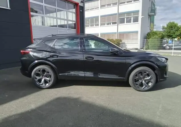 Angebotsdetails Cupra Formentor Cupra 1.5 TSI 110 kW (150 PS) 6-Gang Midnight Schwarz Metallic