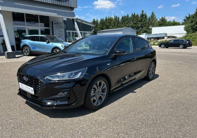 Angebotsdetails Ford Focus ST-Line Grau