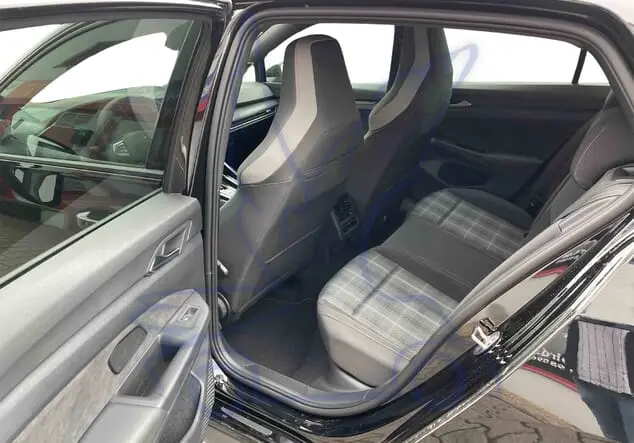Angebotsdetails Volkswagen Golf Schawarz