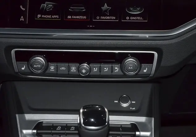 Angebotsdetails Audi Q3 Mythosschwarz Metallic