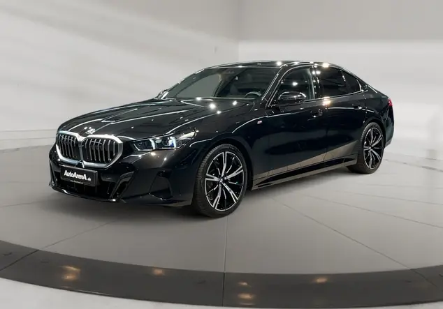 Angebotsdetails BMW 520 BLACK SAPPHIRE METALLIC