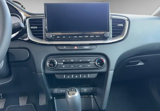 Angebotsdetails Kia Ceed Silber ((CSS) LUNARSILBER MET.)