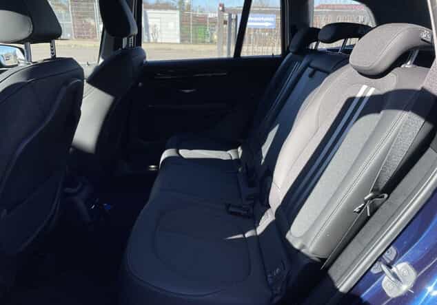 Angebotsdetails BMW 216i Gran Tourer Sport Line Blue