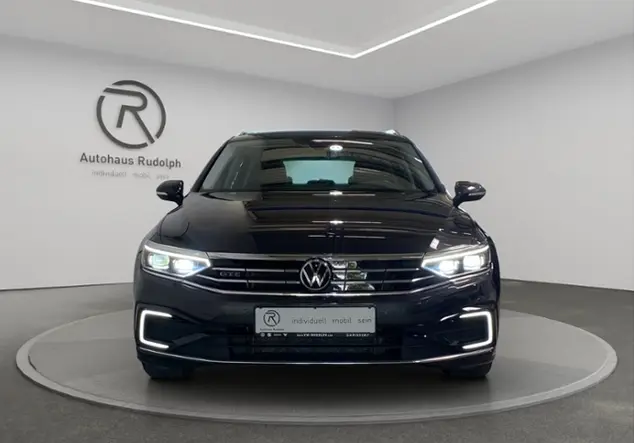 Angebotsdetails Volkswagen Passat Variant GTE 1.4 TSI / Grau (Mangangrau Metallic)