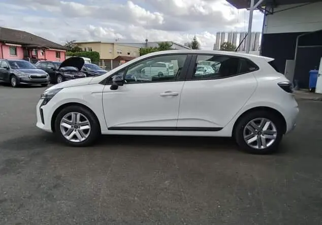 Angebotsdetails Renault Clio Renault Evolution Tce 90 67 kW (90 PS) 6-Gang 1.0 Arktis-WeiÃ