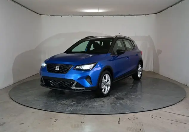 Angebotsdetails Seat Arona Seat Arona FR 1.5 TSI 110 kW (150 PS) 7-Gang-DSG Saphire Blau Metallic / Dach Schwarz