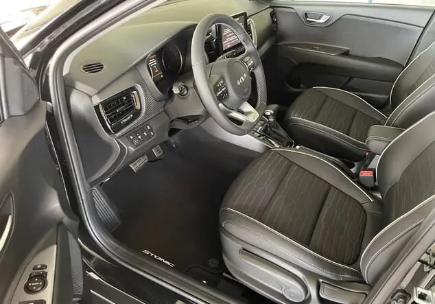 Angebotsdetails Kia Stonic Schwarz ((ABP) AURORA BLACK PEARL M)