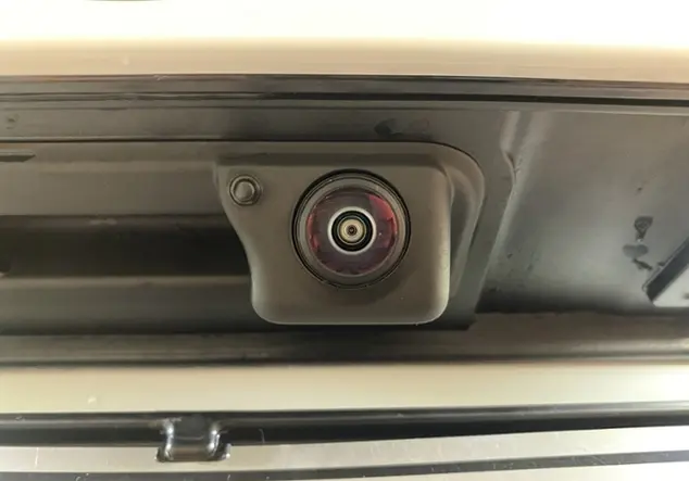 Angebotsdetails Volkswagen Passat Weià (Pure White)