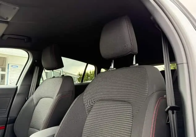 Angebotsdetails Ford Focus ST-Line Weiß
