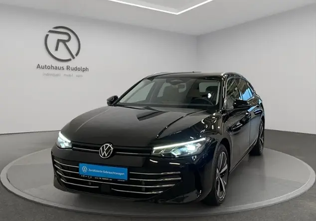 Angebotsdetails Volkswagen Passat Variant B9 1.5 TSI eHybrid Business / Schwarz (Grenadillschwarz Metallic)