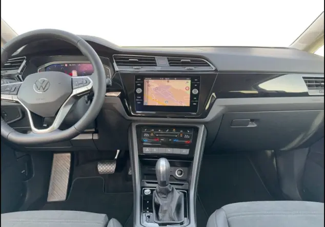 Angebotsdetails VW Touran 2.0 TDI Highline diverse Farben