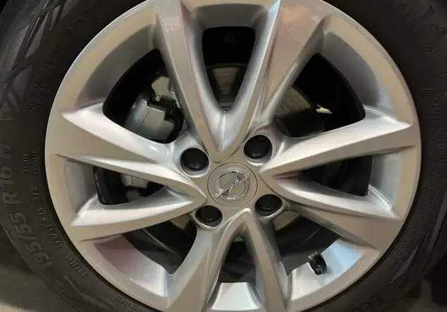 Angebotsdetails Opel Corsa Chili Rot/Kardio Rot