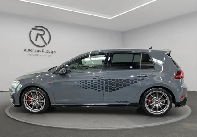 Angebotsdetails Volkswagen Golf VII 2.0 TSI GTI TCR / Grau (Pure Grey)